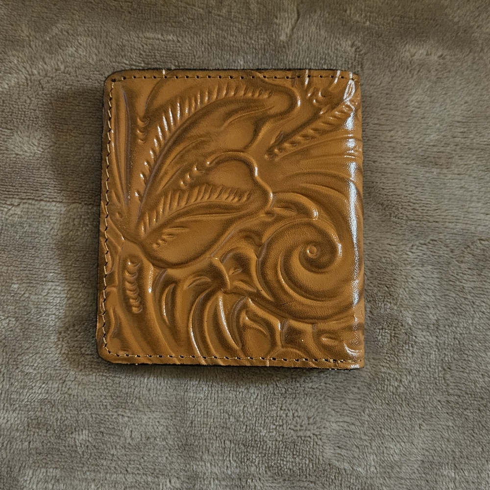 (2) Brown Patricia Nash Leather Bifold Wallets - Picture 4 of 12